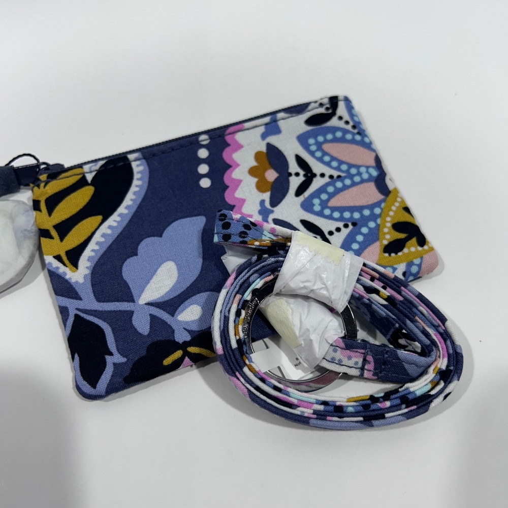 NEW Vera Bradley Grey "Charmont Meadow" Zip ID & Lanyard set **Retired Pattern**
